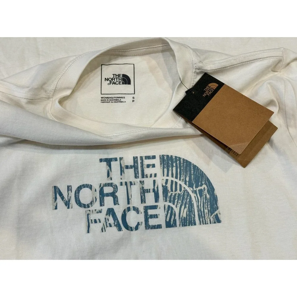 The North Face Women's Woodgrain Half Dome Logo T-Shirt White Blue Small  NWT - Picture 5 of 8